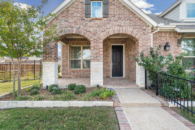 4851 Cypress Thorn Drive, Arlington, TX 76005