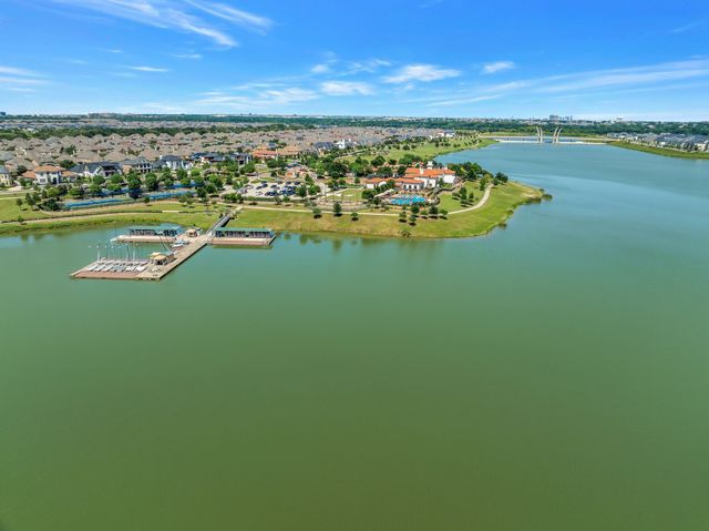 4851 Cypress Thorn Drive, Arlington, TX 76005