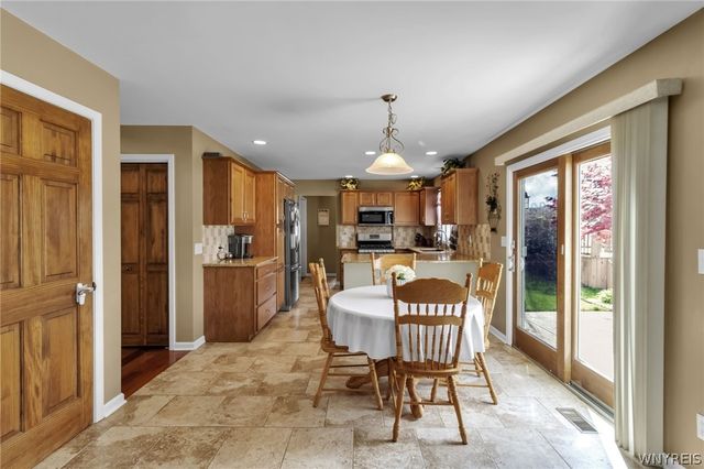 3604 Kelsey Lane, Wheatfield, NY 14120
