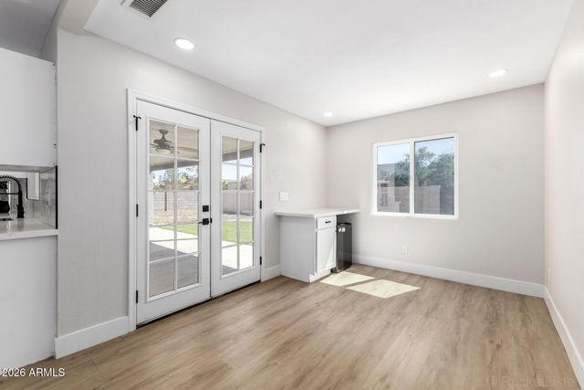 1537 E DAVA Drive, Tempe, AZ 85283