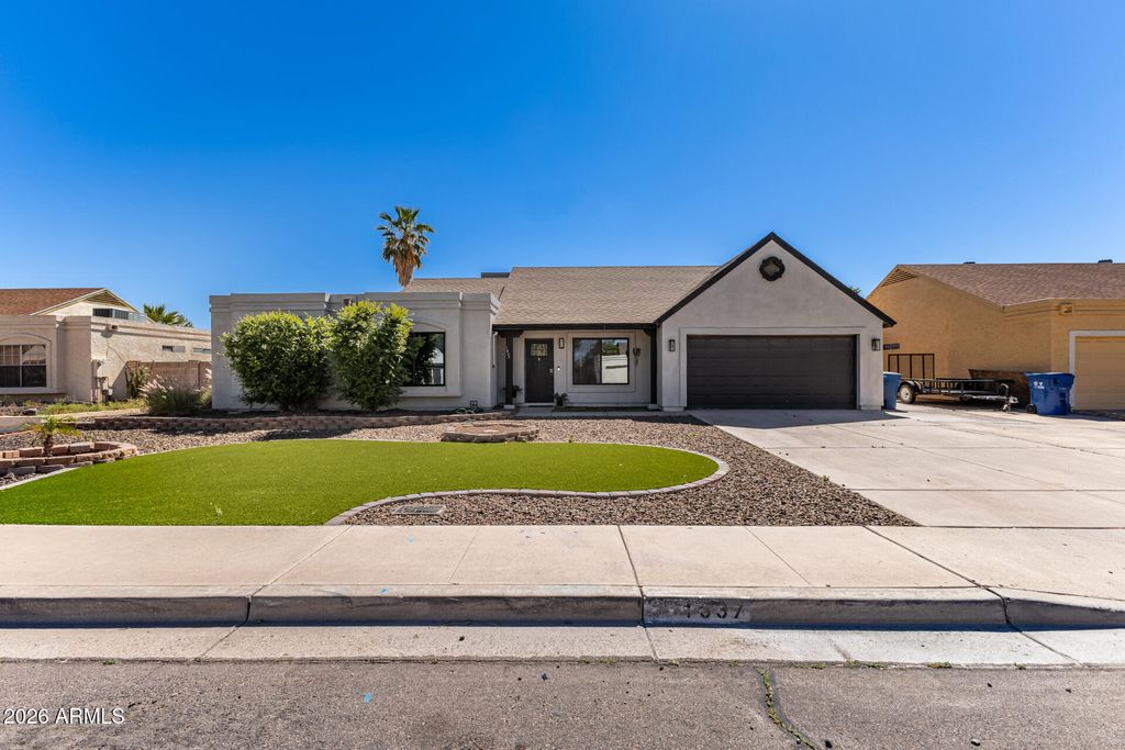 1537 E DAVA Drive, Tempe, AZ 85283