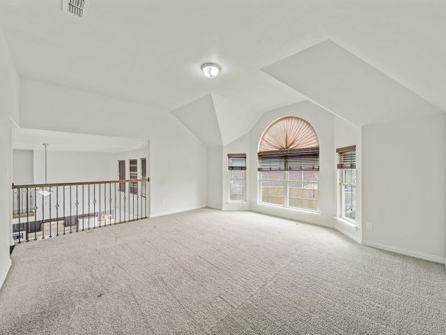 419 Aylesbury Drive, Roanoke, TX 76262
