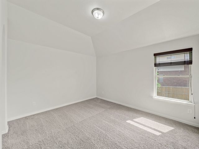 419 Aylesbury Drive, Roanoke, TX 76262