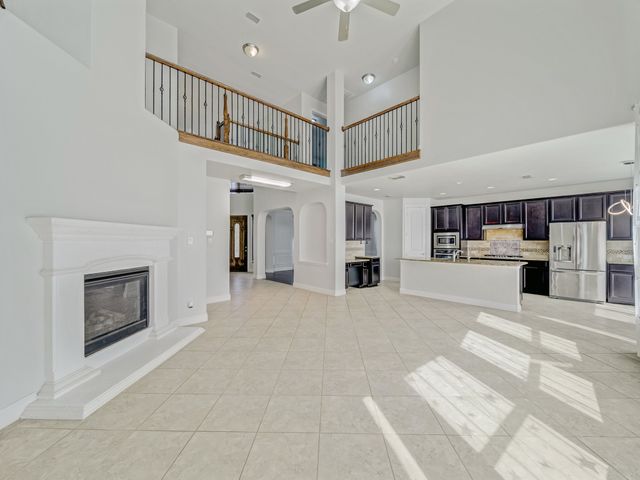 419 Aylesbury Drive, Roanoke, TX 76262