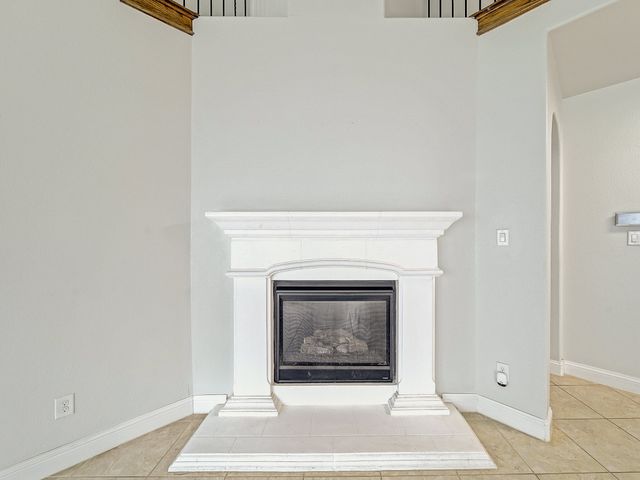 419 Aylesbury Drive, Roanoke, TX 76262