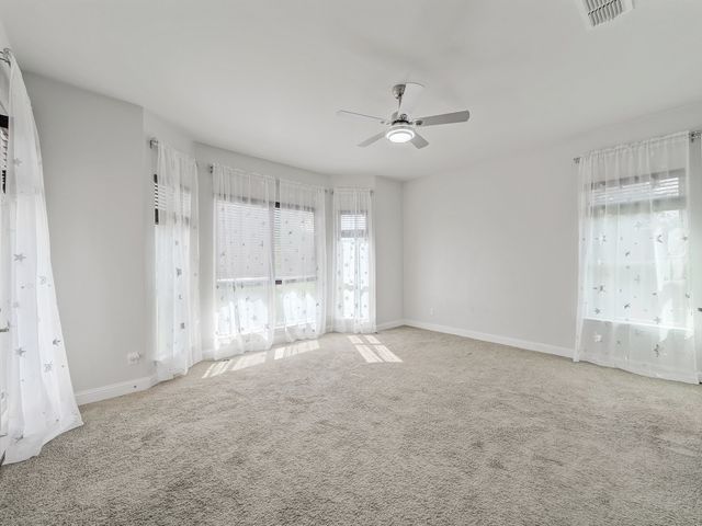 419 Aylesbury Drive, Roanoke, TX 76262