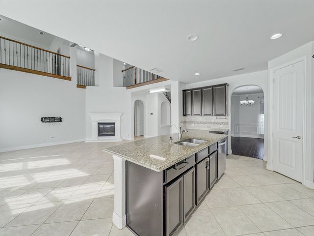 419 Aylesbury Drive, Roanoke, TX 76262