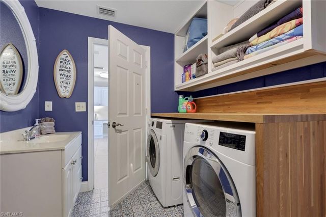 10271 Carolina ST, Bonita Springs, FL 34135