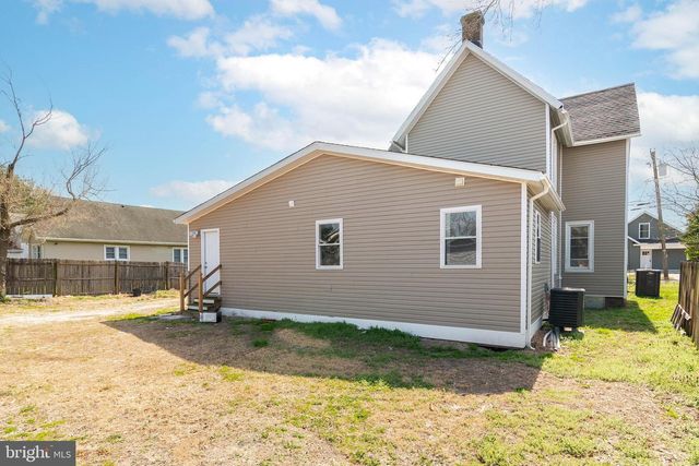 235 W 10 ST, Laurel, DE 19956
