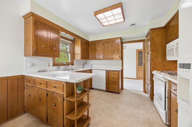 8108 Mount Curve Boulevard, Brooklyn Park, MN 55445