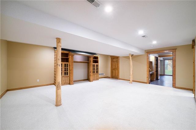 9 Timber Creek Circle, Platte City, MO 64079