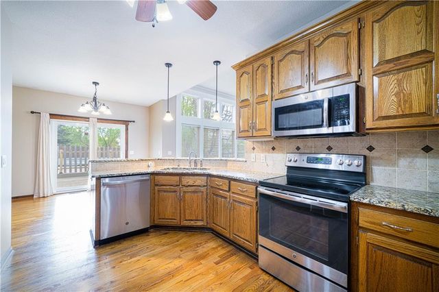 9 Timber Creek Circle, Platte City, MO 64079