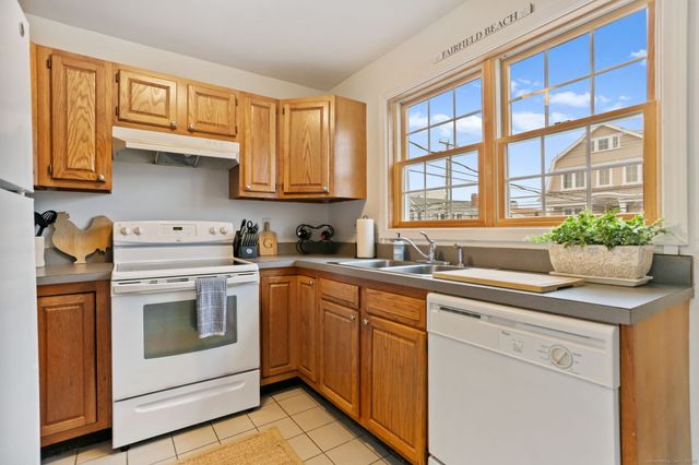 1235 Fairfield Beach Road, Fairfield, CT 06824