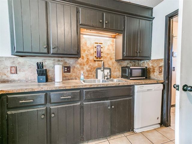 8608 NW 86th Street, Oklahoma City, OK 73132