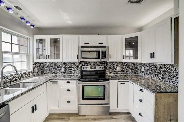 709 Gale Street 14, Seabrook, TX 77586