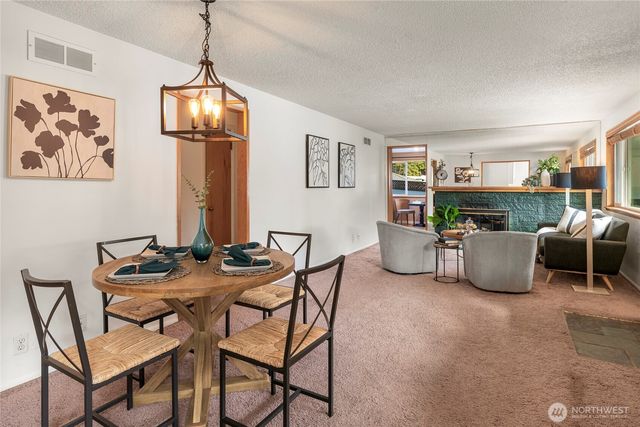 19513 Meridian Avenue N, Shoreline, WA 98133