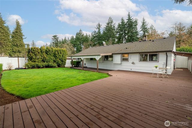 19513 Meridian Avenue N, Shoreline, WA 98133