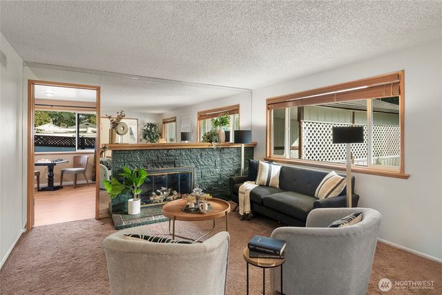 19513 Meridian Avenue N, Shoreline, WA 98133