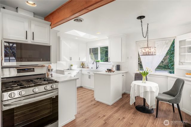 19513 Meridian Avenue N, Shoreline, WA 98133