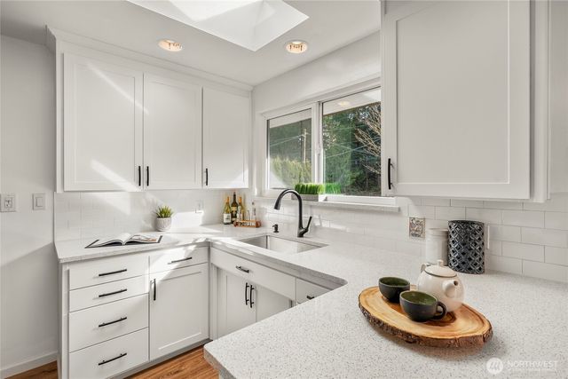 19513 Meridian Avenue N, Shoreline, WA 98133