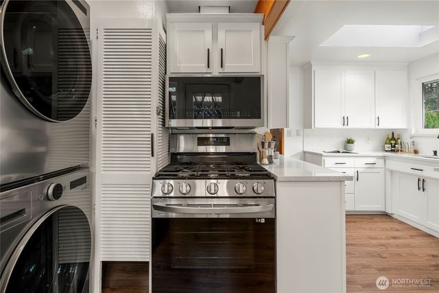 19513 Meridian Avenue N, Shoreline, WA 98133