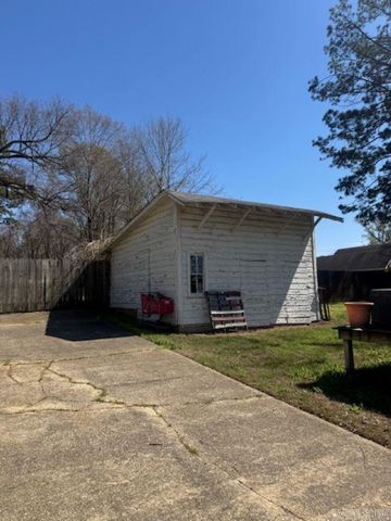 630 N Main Street, Monticello, AR 71655