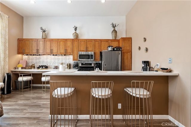 4652 Don Lorenzo B, Los Angeles, CA 90008