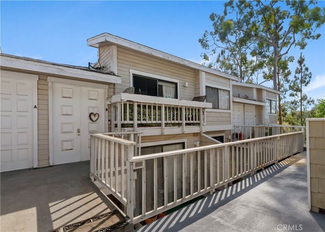 4652 Don Lorenzo B, Los Angeles, CA 90008