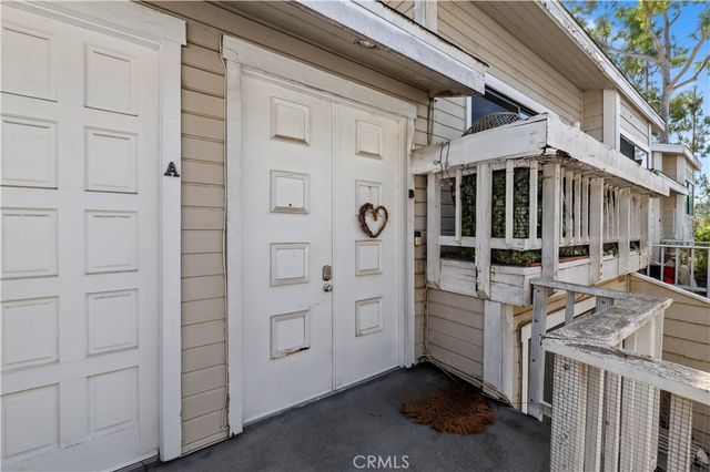 4652 Don Lorenzo B, Los Angeles, CA 90008