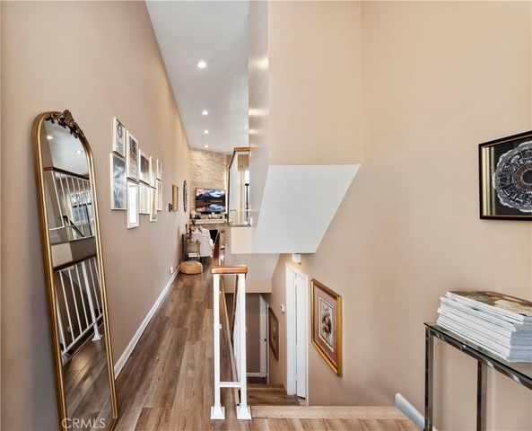 4652 Don Lorenzo B, Los Angeles, CA 90008