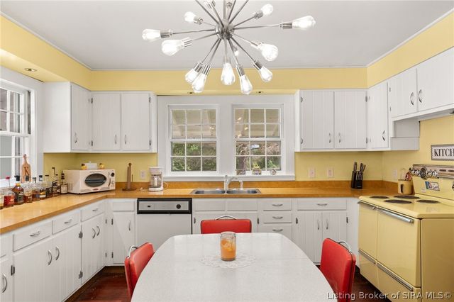2200 Corydon Ridge Road, Corydon, IN 47112