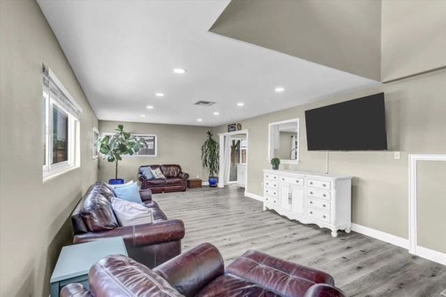 819 Iris Avenue, Imperial Beach, CA 91932