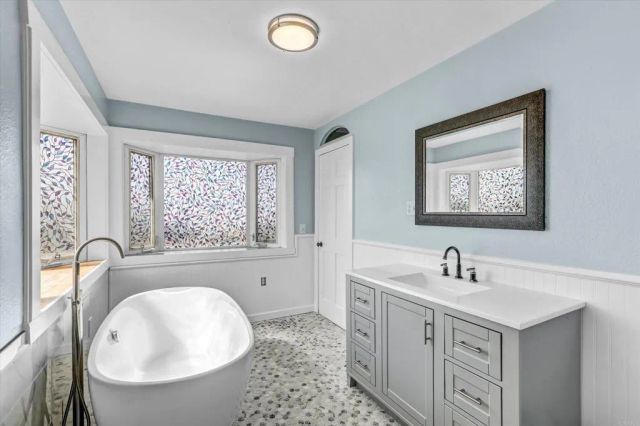 819 Iris Avenue, Imperial Beach, CA 91932