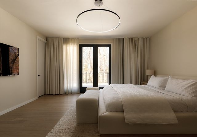 109 Wiswall Rd, Newton, MA 02459