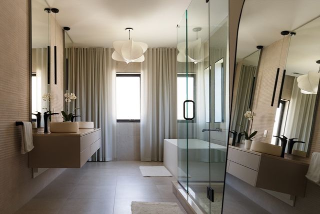 109 Wiswall Rd, Newton, MA 02459