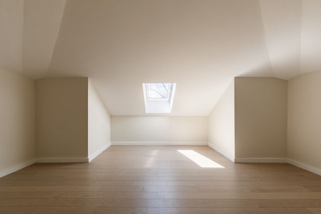 109 Wiswall Rd, Newton, MA 02459