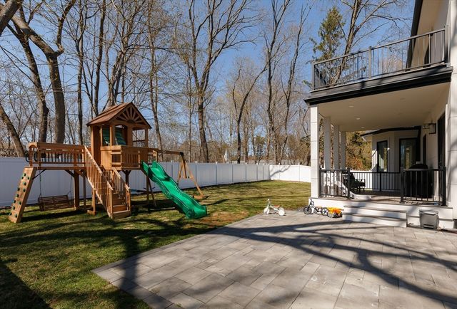 109 Wiswall Rd, Newton, MA 02459