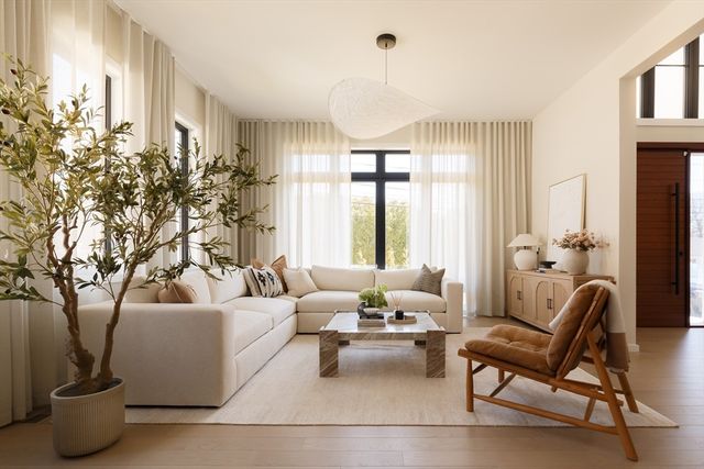 109 Wiswall Rd, Newton, MA 02459