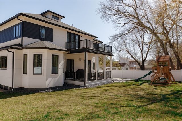 109 Wiswall Rd, Newton, MA 02459