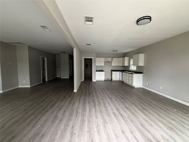 3411 Mclean Street, Fort Worth, TX 76103