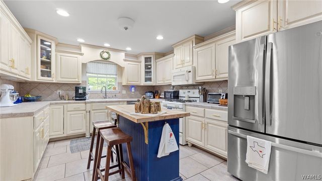 4603 Overlake, Northport, AL 35473