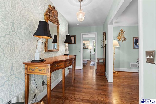 1800 W Carolina Ave, Hartsville, SC 29550