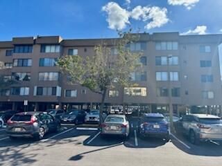 8030 Hampton Boulevard 414, North Lauderdale, FL 33068