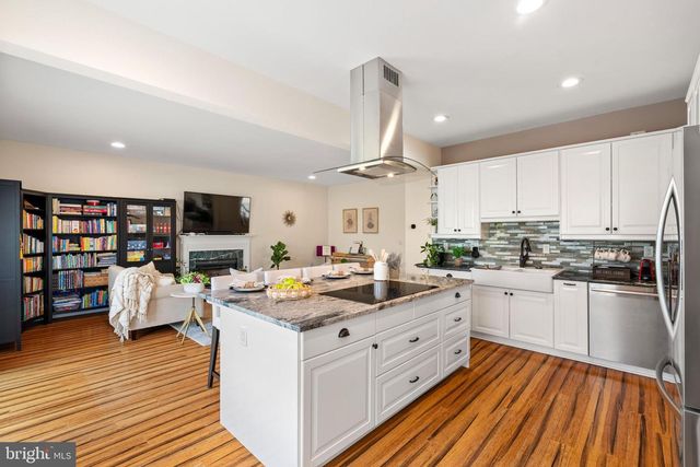 87 ELSIE DR, Plainsboro, NJ 08536