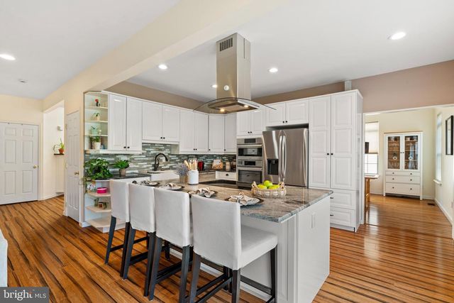 87 ELSIE DR, Plainsboro, NJ 08536