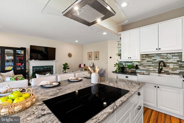 87 ELSIE DR, Plainsboro, NJ 08536