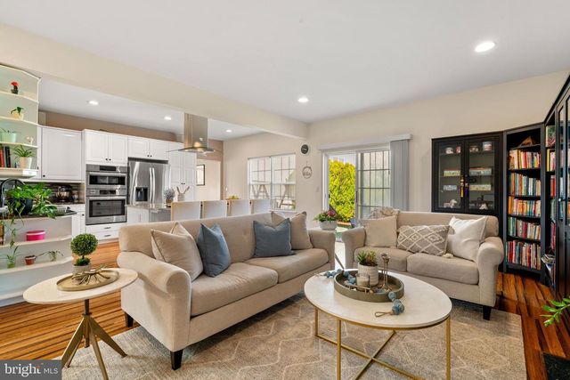 87 ELSIE DR, Plainsboro, NJ 08536