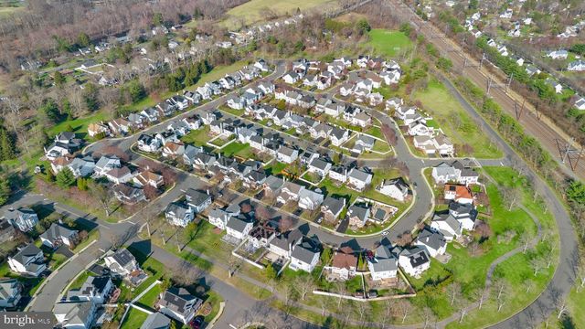 87 ELSIE DR, Plainsboro, NJ 08536