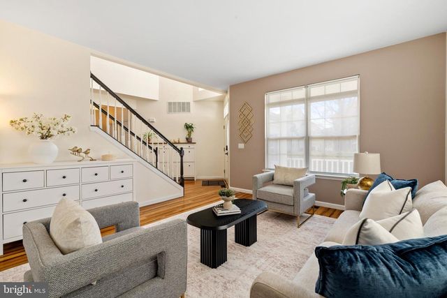 87 ELSIE DR, Plainsboro, NJ 08536