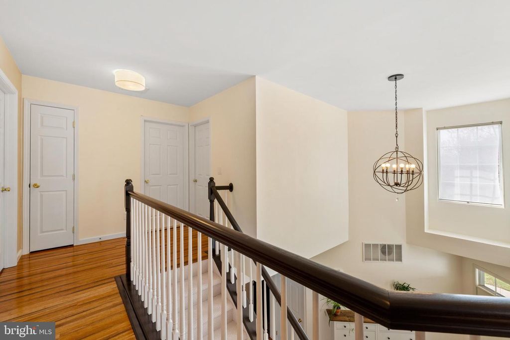 Image 25 of property listing at 87 ELSIE DR, Plainsboro, NJ 08536